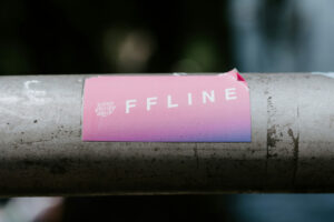 Erwärmen von Kleberesten auf einer glatten Oberfläche